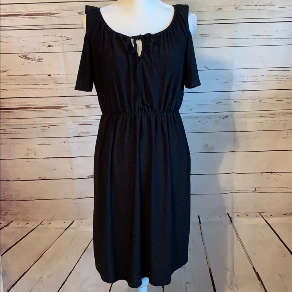 Promise promise black shoulder cut out midi dress